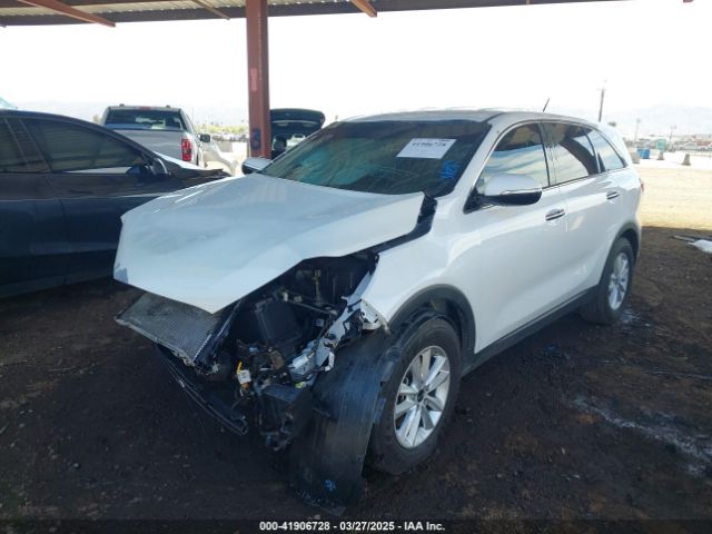 5XYPG4A55KG558127 KIA Sorento 3.3l Lx