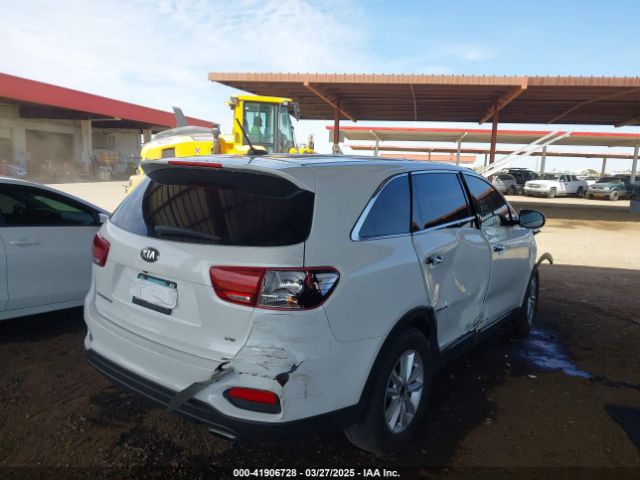 5XYPG4A55KG558127 KIA Sorento 3.3l Lx