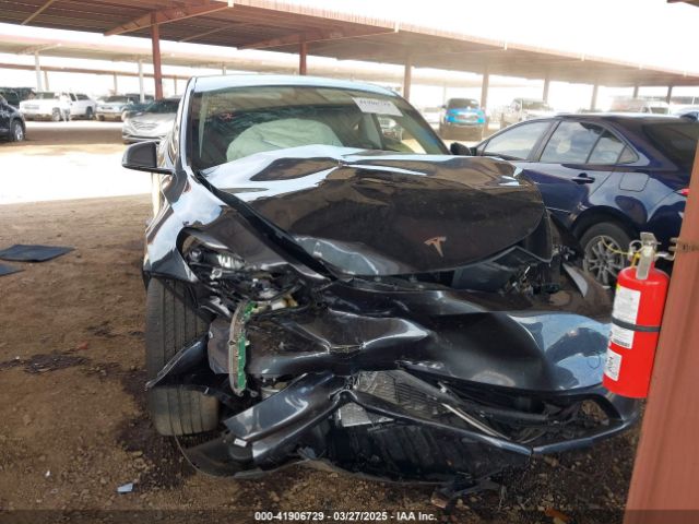 7SAYGDED9RF053203 Tesla Model Y
