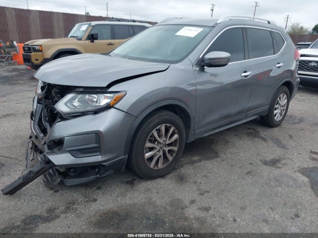 Nissan ROGUE SV 2018 KNMAT2MT6JP579368 Image 2