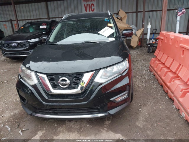 JN8AT2MV6HW000403 Nissan Rogue Sl
