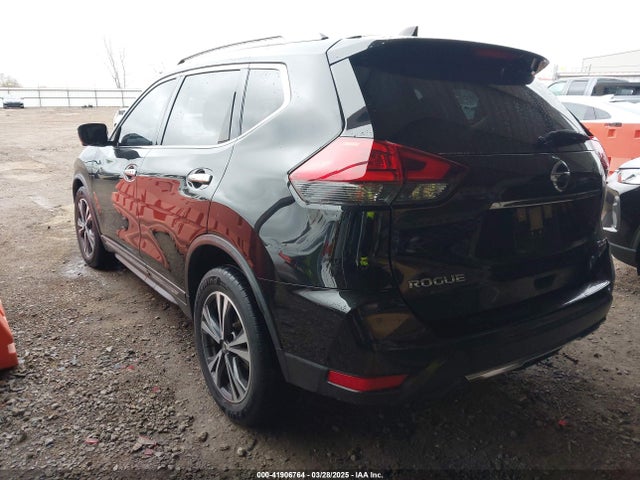 JN8AT2MV6HW000403 Nissan Rogue Sl