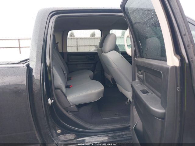 1C6RR7SM2KS682044 RAM 1500 Classic Tradesman  4x4 6'4 Box