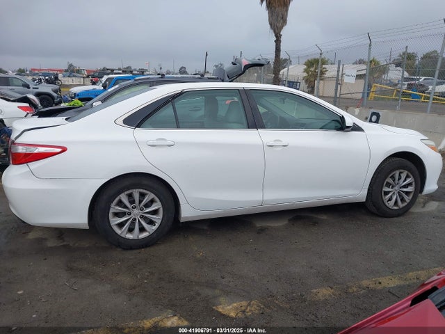 Toyota CAMRY LE 2015 4T4BF1FK0FR473504 Image 13
