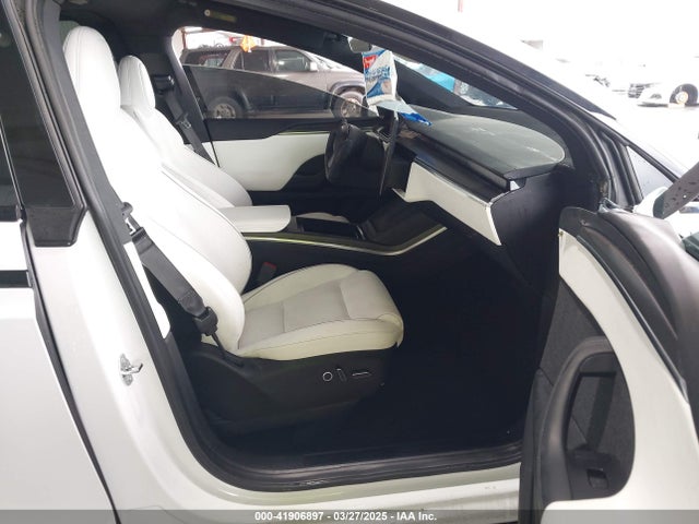 2022 TESLA MODEL X 7SAXCBE69NF355601 Photo 4