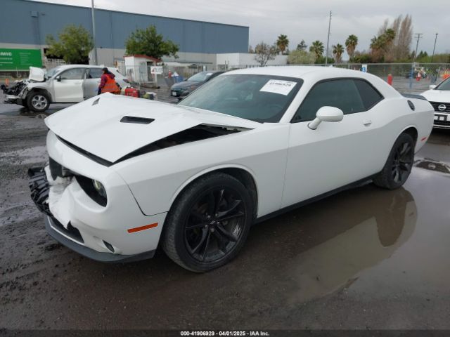 2C3CDZAG5JH297155 Dodge Challenger Sxt Plus