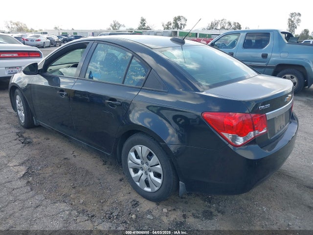 1G1PA5SG2F7164605 Chevrolet Cruze Ls Auto
