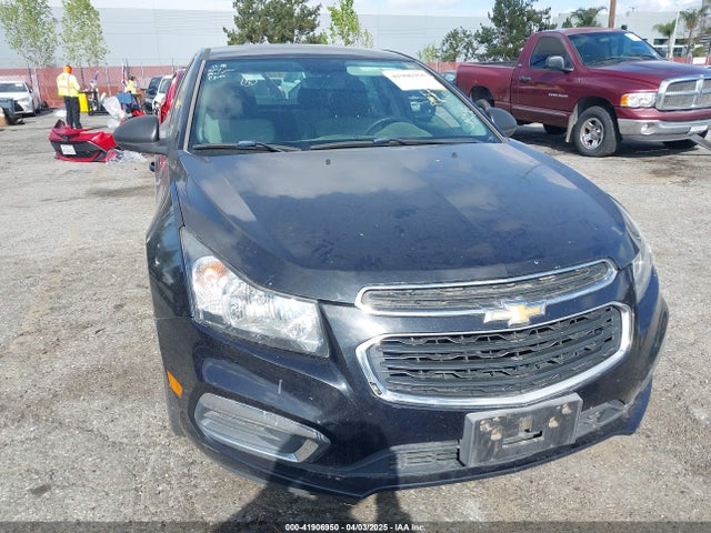 1G1PA5SG2F7164605 Chevrolet Cruze Ls Auto