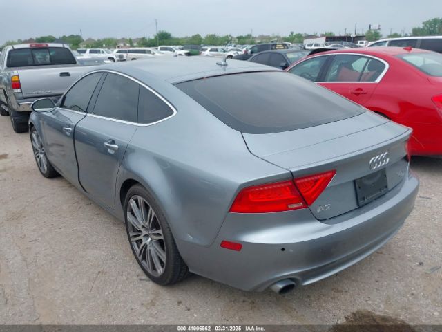 2013 AUDI A7 WAUYGAFC1DN069906 Photo 2
