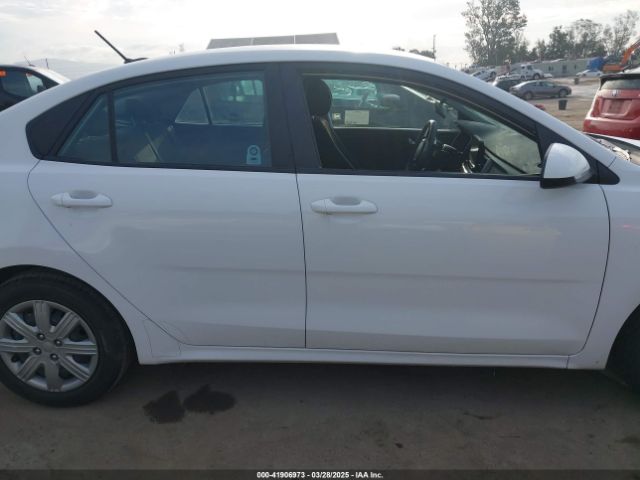 3KPA24AD2ME367504 KIA RIO S