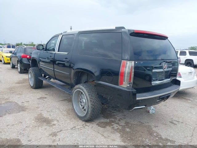 2013 CADILLAC ESCALADE ESV 1GYS3JEF3DR151428 Photo 2