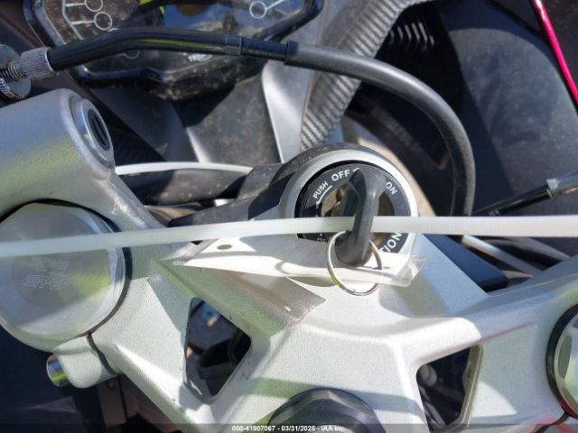 2025 TRIUMPH MOTORCYCLE DAYTONA SMTL23UF0STBV8058 Photo 10