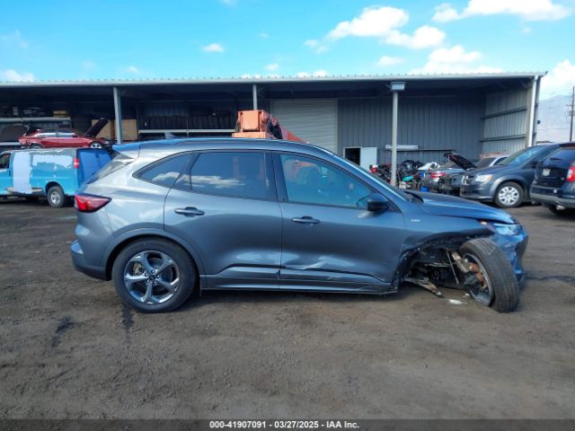 1FMCU0MZ0PUA96995 Ford Escape St-line