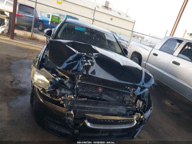 SAJAR4BG6HA965240 Jaguar Xe 25t
