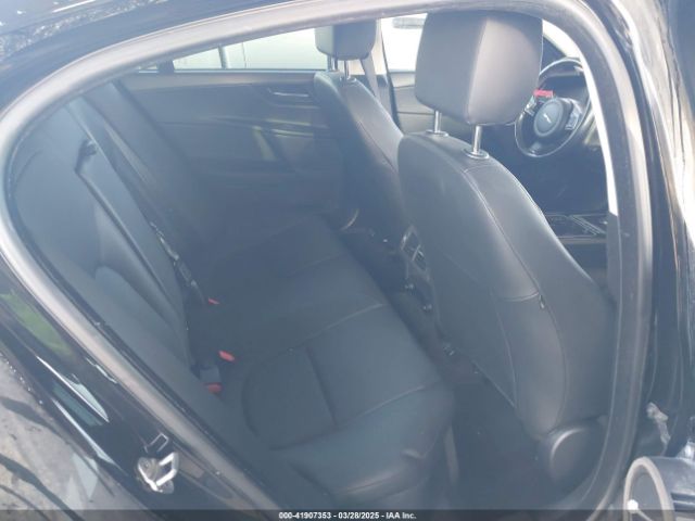 SAJAR4BG6HA965240 Jaguar Xe 25t