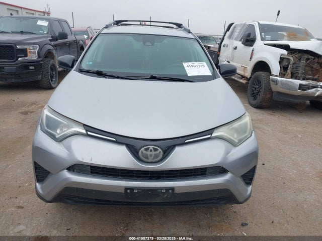 2T3BFREV9HW609577 Toyota RAV4 LE