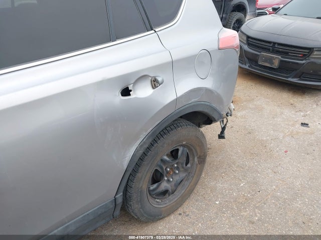2T3BFREV9HW609577 Toyota RAV4 LE
