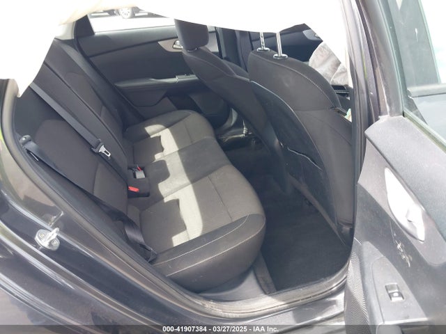 KIA Forte Lxs 2023 3KPF24AD7PE512241 Image 8