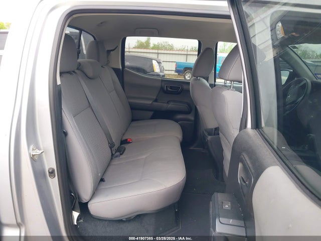 5TFAX5GN6KX136612 Toyota Tacoma Sr