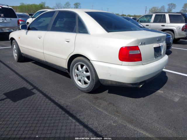 1998 AUDI A4 WAUDD28D0WA185367 Photo 2