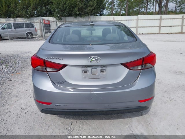 Hyundai ELANTRA SE 2016 5NPDH4AE2GH766479 Image 16