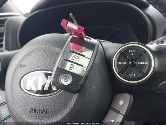 KNDJX3A51E7713662 KIA Soul !