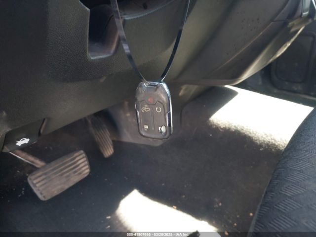 3GCUYDET7MG225635 Chevrolet Silverado 1500 4wd  Short Bed Lt