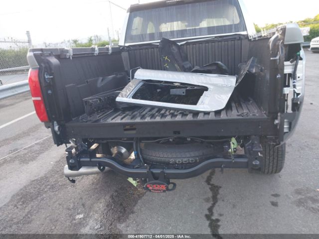 3TMKB5FN1RM009772 Toyota Tacoma Sr5 2wd