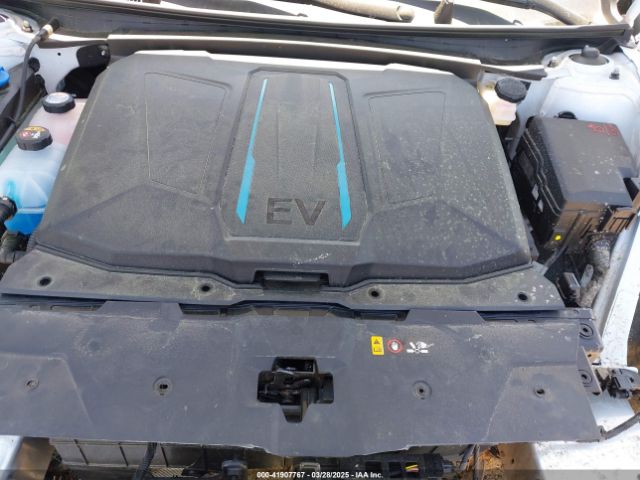 KM8KM4DE8RU300381 Hyundai IONIQ 5 SE