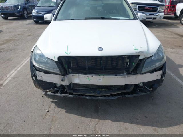 WDDGF8AB0EA941628 Mercedes-Benz C 300 Luxury 4matic/sport 4matic