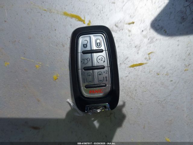2C4RC1FG8JR125229 Chrysler Pacifica Touring Plus