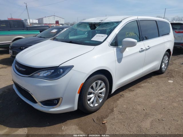 2C4RC1FG8JR125229 Chrysler Pacifica Touring Plus