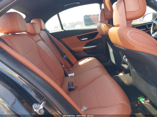 W1KAF4HB0PR070948 Mercedes-Benz C 300 4matic