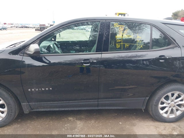 2GNAXREV3J6258814 Chevrolet EQUINOX LS