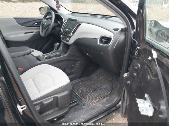 2GNAXREV3J6258814 Chevrolet EQUINOX LS