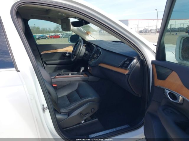 YV4A22PK9N1797025 Volvo Xc90 T6 Momentum 7 Passenger