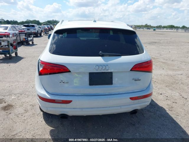 WA1LFAFP9FA116669 Audi Q5 2.0t Premium