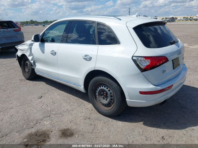 WA1LFAFP9FA116669 Audi Q5 2.0t Premium