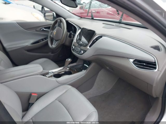 1G1ZH5SX6HF236368 Chevrolet Malibu Premier