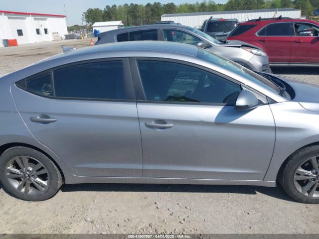5NPD84LF3HH157568 Hyundai ELANTRA SE