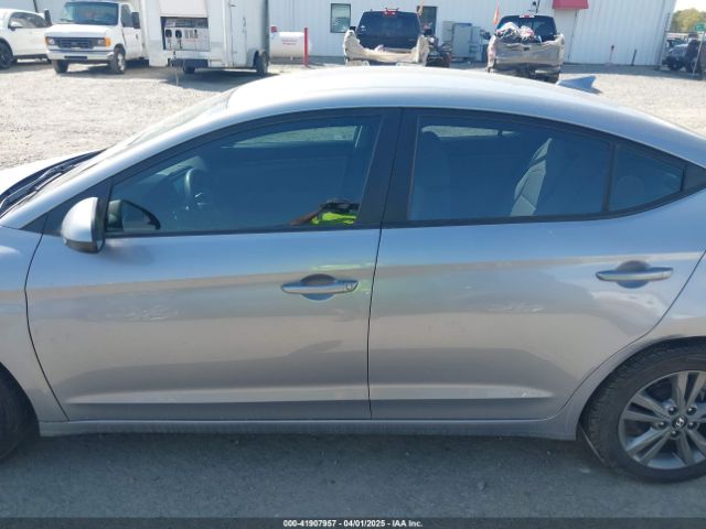 5NPD84LF3HH157568 Hyundai ELANTRA SE