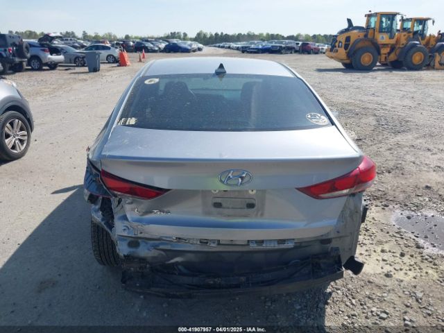 5NPD84LF3HH157568 Hyundai ELANTRA SE