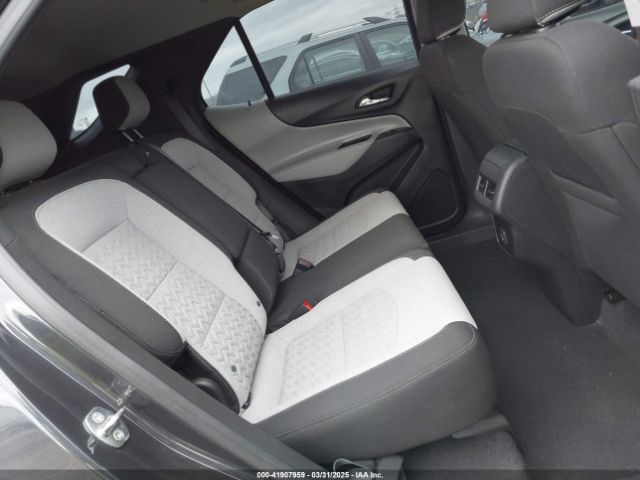 3GNAXSEVXNS207129 Chevrolet Equinox Awd Ls