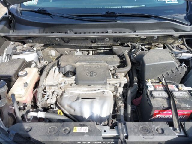 JTMBFREV8JJ224872 Toyota RAV4 LE
