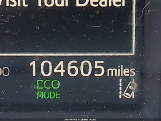 JTMBFREV8JJ224872 Toyota RAV4 LE