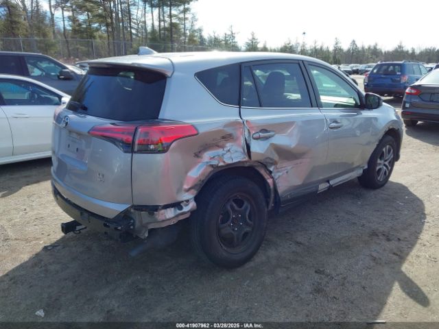 JTMBFREV8JJ224872 Toyota RAV4 LE