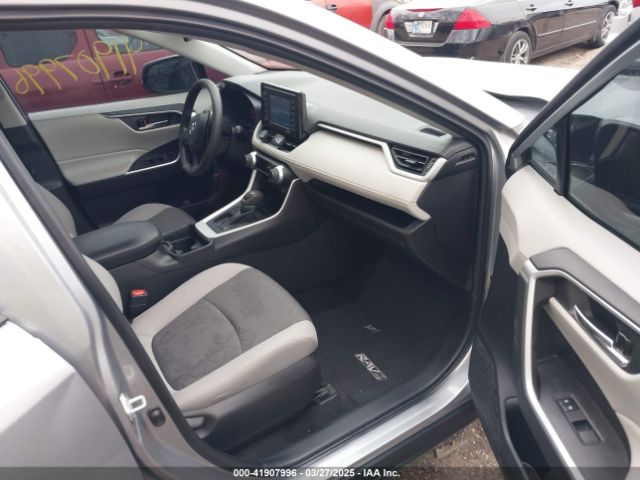 2T3W1RFV9MC164249 Toyota Rav4 Xle