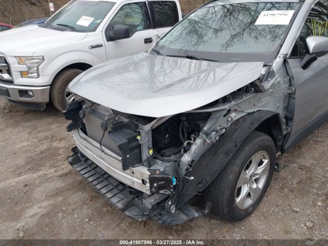 2T3W1RFV9MC164249 Toyota Rav4 Xle
