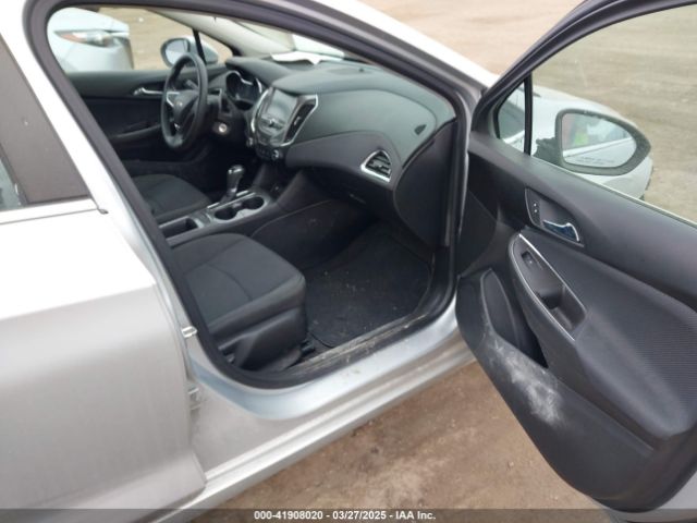 1G1BE5SM0H7268937 Chevrolet Cruze Lt Auto