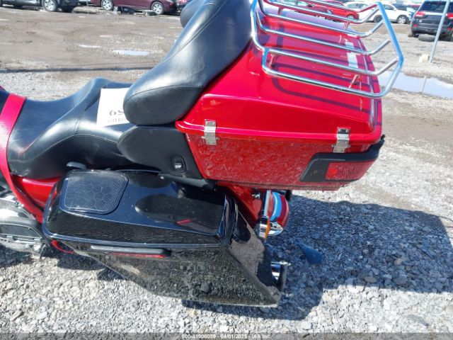 2013 HARLEY-DAVIDSON FLHTK 1HD1KEM17DB660866 Photo 2